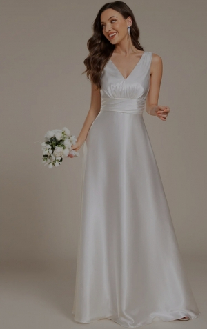   Nia enkel brudekjole med v ryg dyb og let skørt